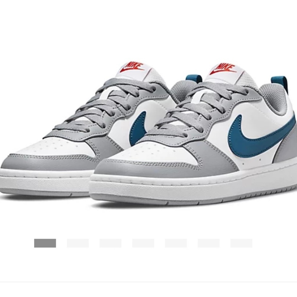 Nike Court Borough Boys Size 6- worn once!